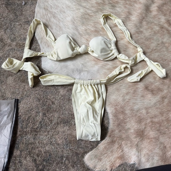 Push Up Cream Bikini - Picture 3 of 4